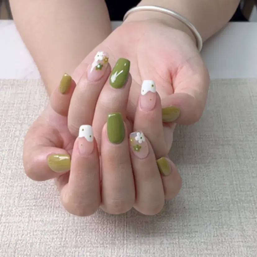 Sweet- nailの掲載