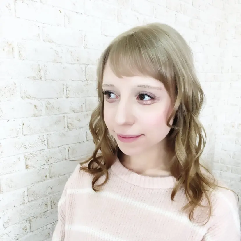 Mina Akiyamaの掲載