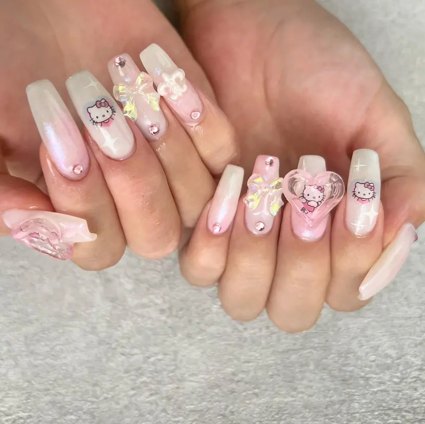 小林 束紗の掲載