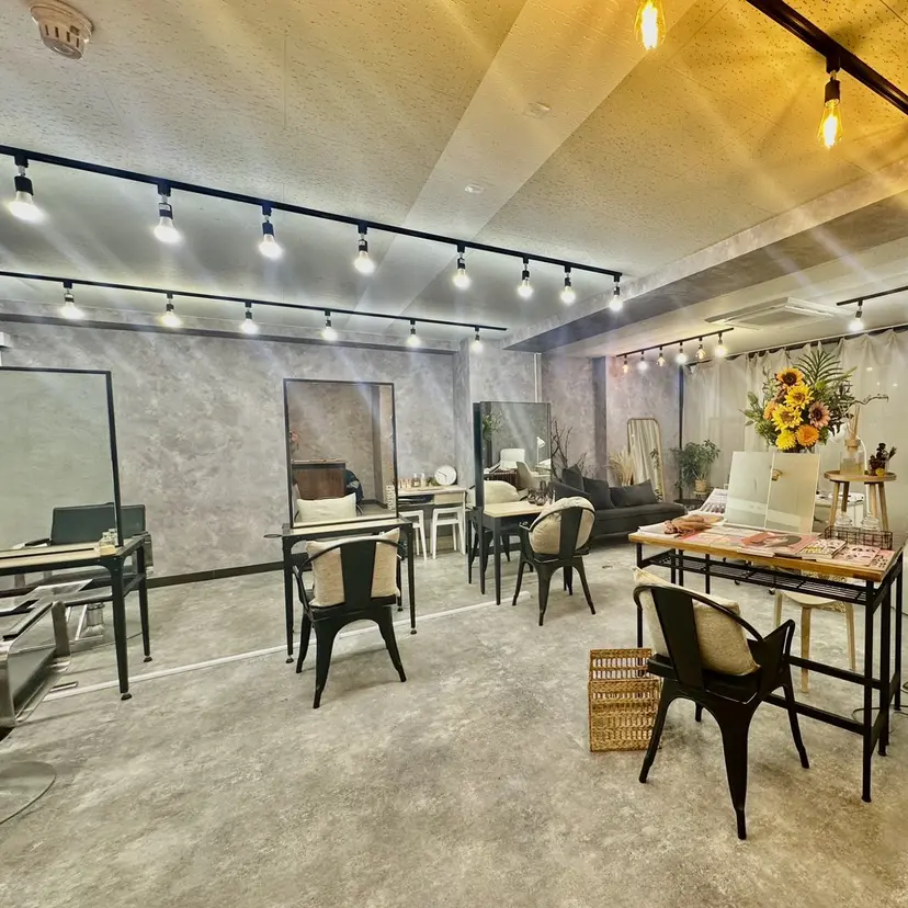 曲がる縮毛矯正特化 亮輔【江坂駅すぐ】の掲載