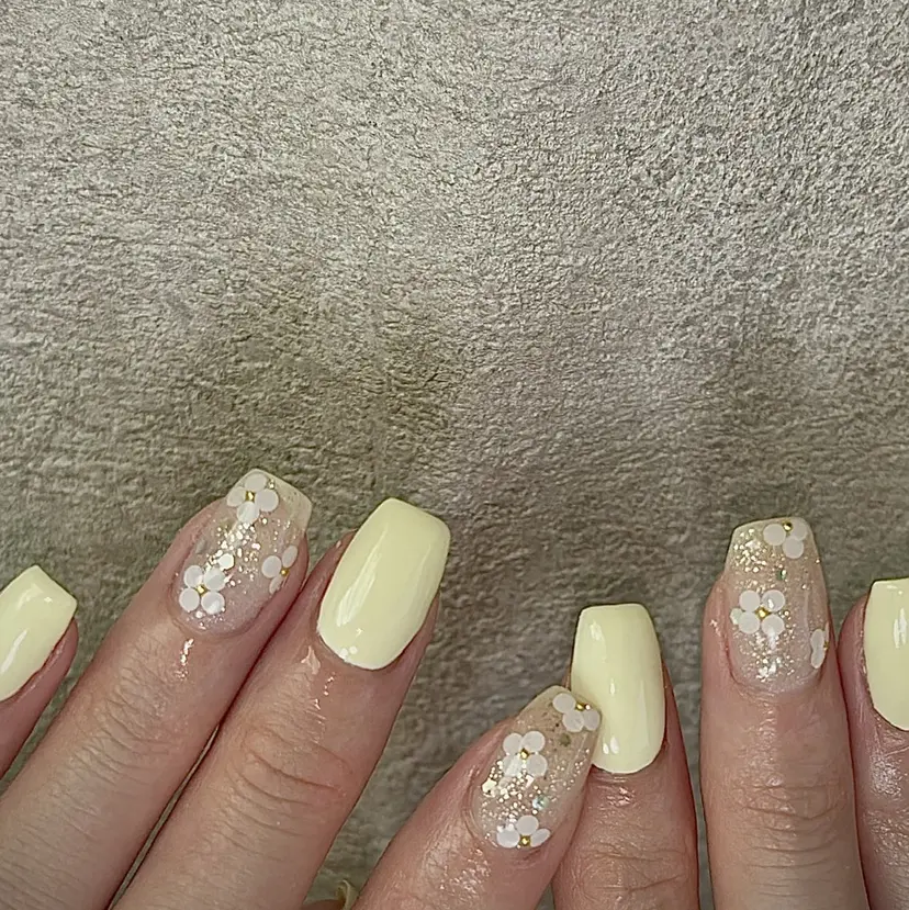 Nail Salon louéの掲載