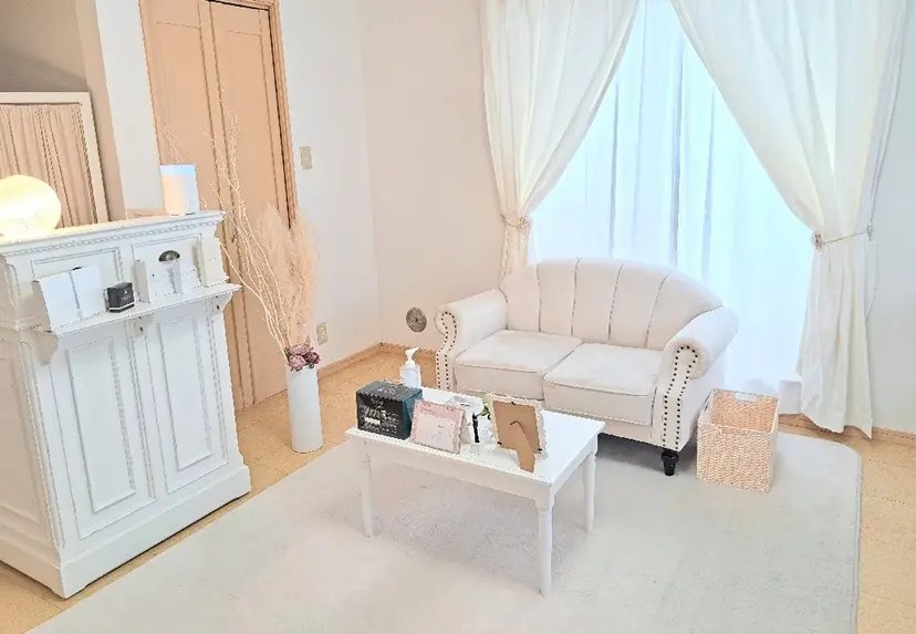 Salon de  HiAの掲載