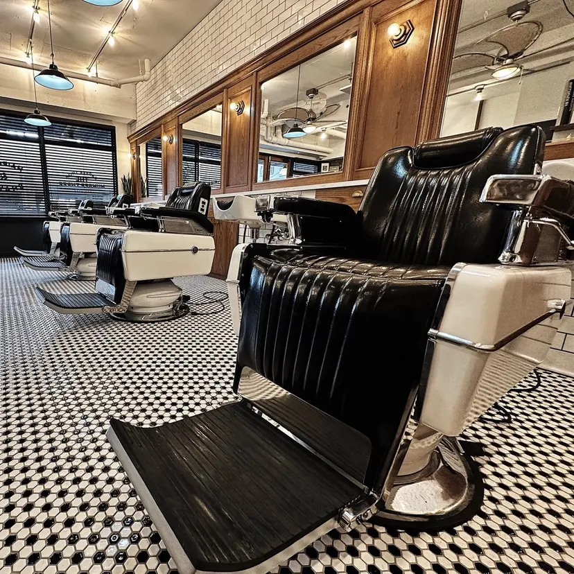 NUMBER THREEの掲載