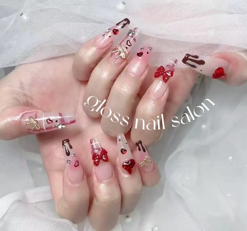 miho🍎 Gloss nailの掲載