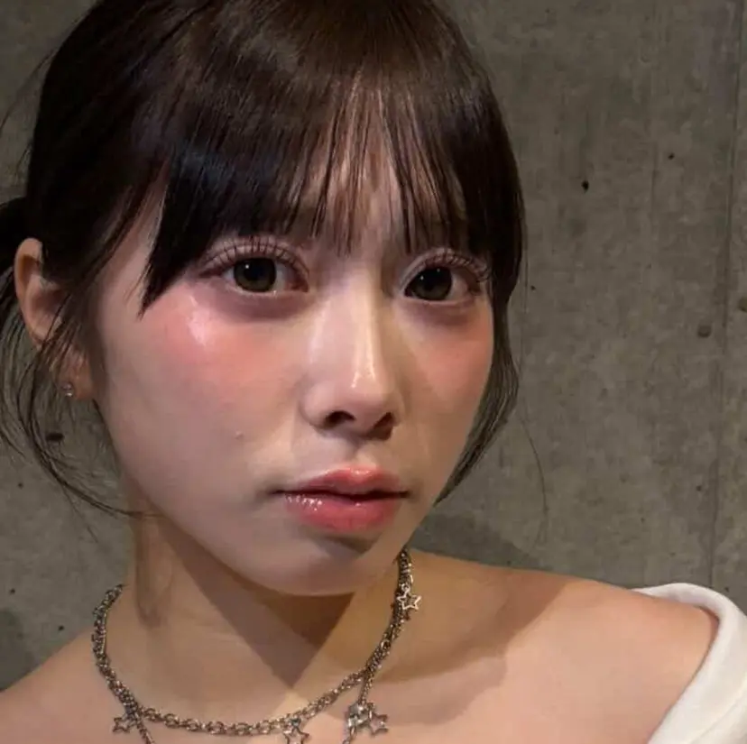 F room UMEDAの掲載