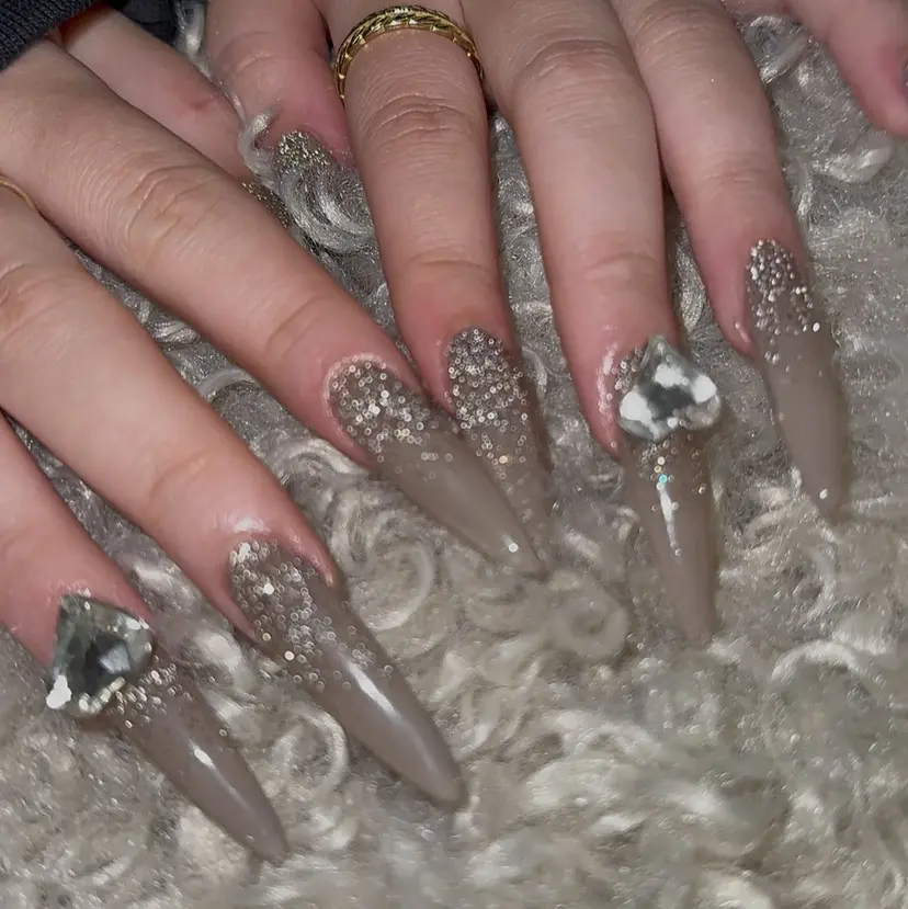 Saya 海外風 マグ 華やかの掲載