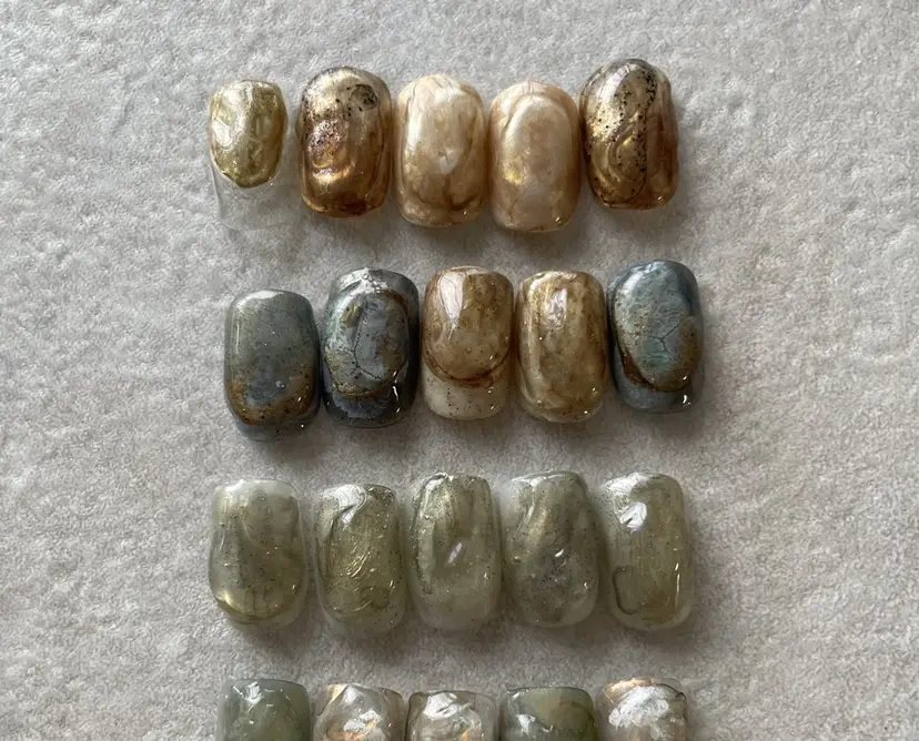 "achoe" コエ HARUNAの掲載