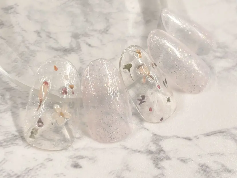 杉山 ネイリストの掲載