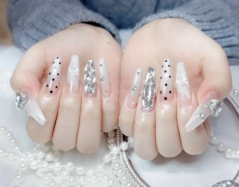 MIYU nail リナの掲載