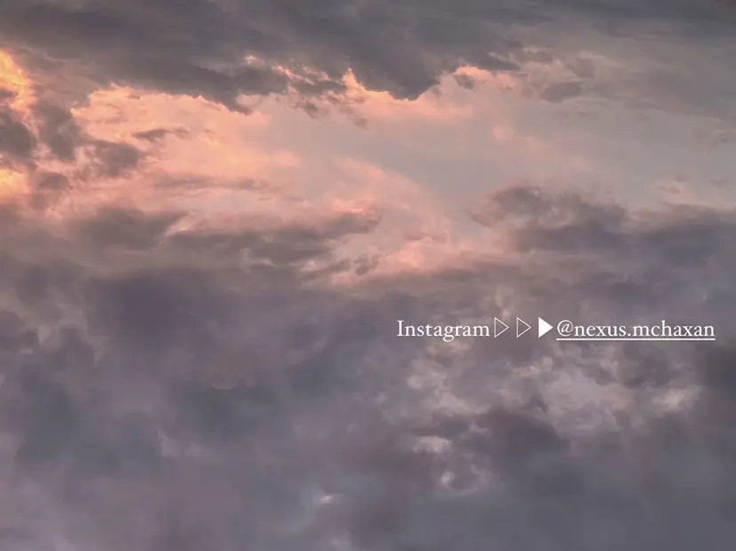 艶髪ハイトーン特化 / moe 🦋の掲載