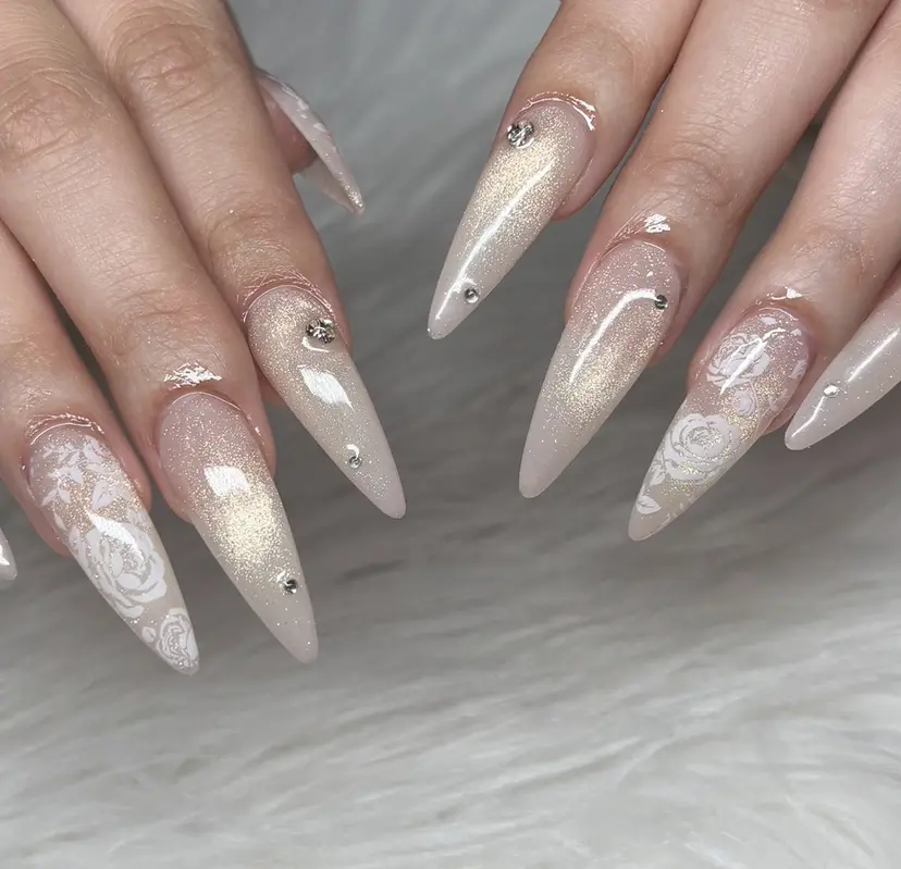 ANELA サクラの掲載