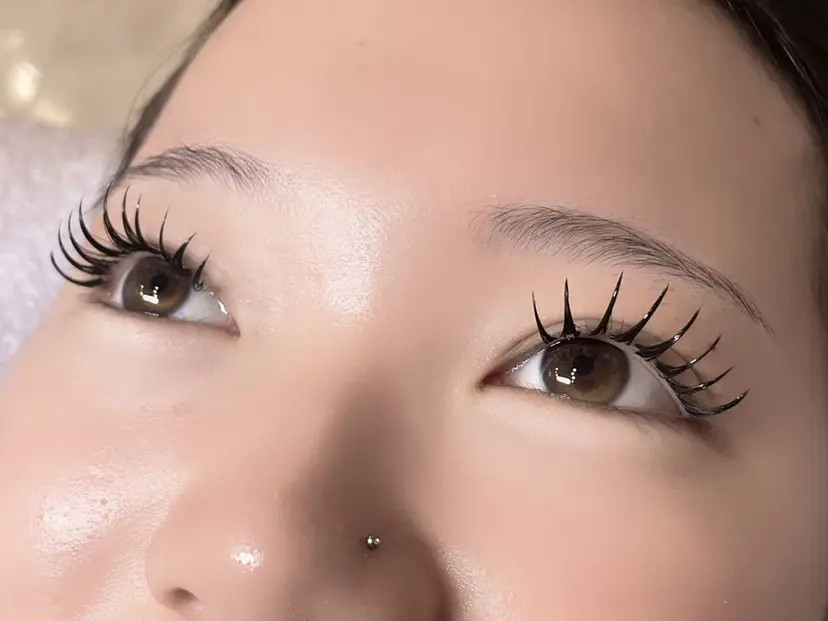 BRILLER /AokiNoaの掲載