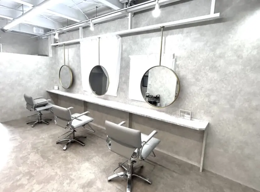 フェザーパーマ🦋セ ンターパート🖤彩音の掲載