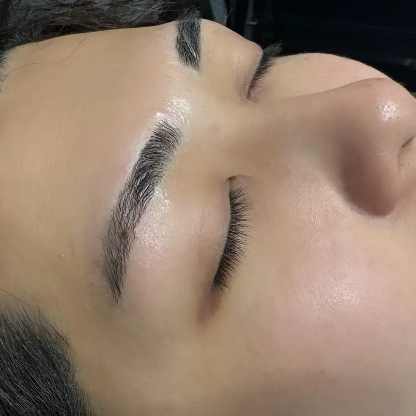 runa🐱《眉毛ワ ックス/眉毛パーマ》の掲載