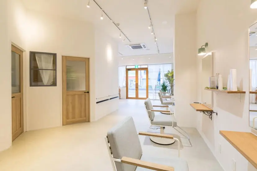 moc 榊 梨緒奈の掲載