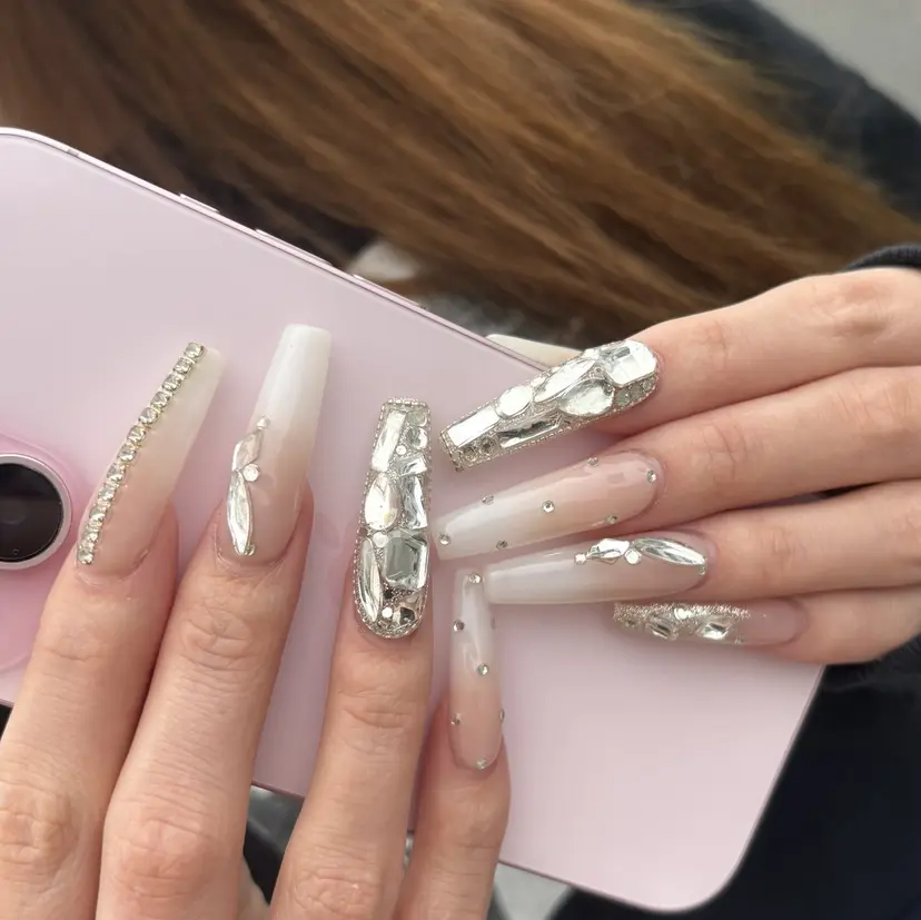 IROHA Nail 矢掛萌子の掲載