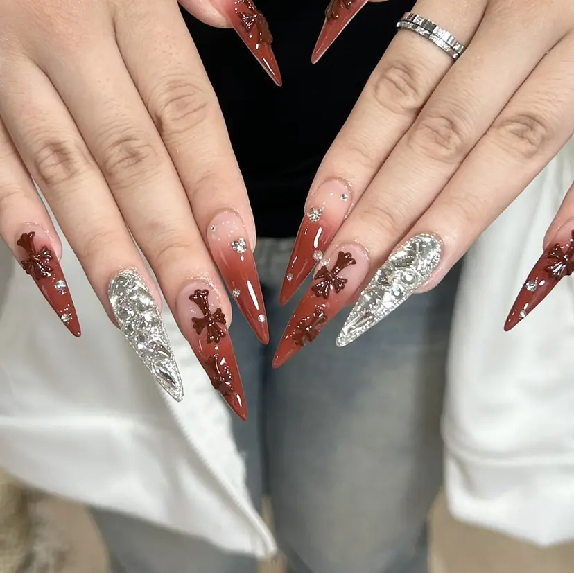 Elle nail salonの掲載