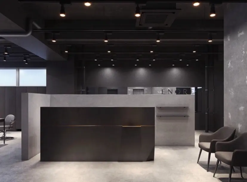 ブリーチカラー/ カット/安松龍一の掲載