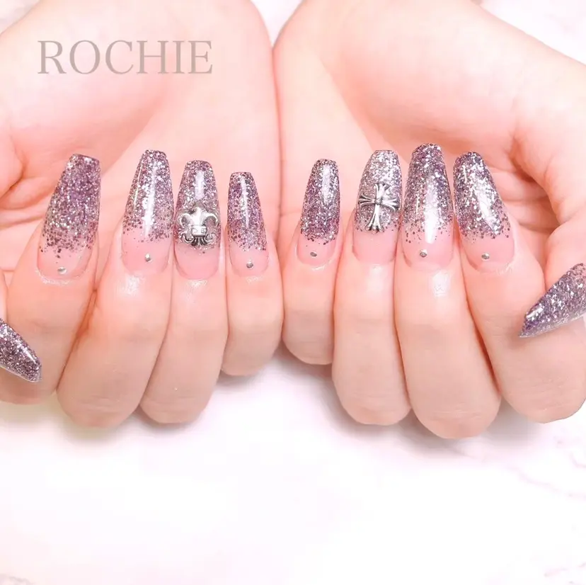 ROCHIE Rikaの掲載