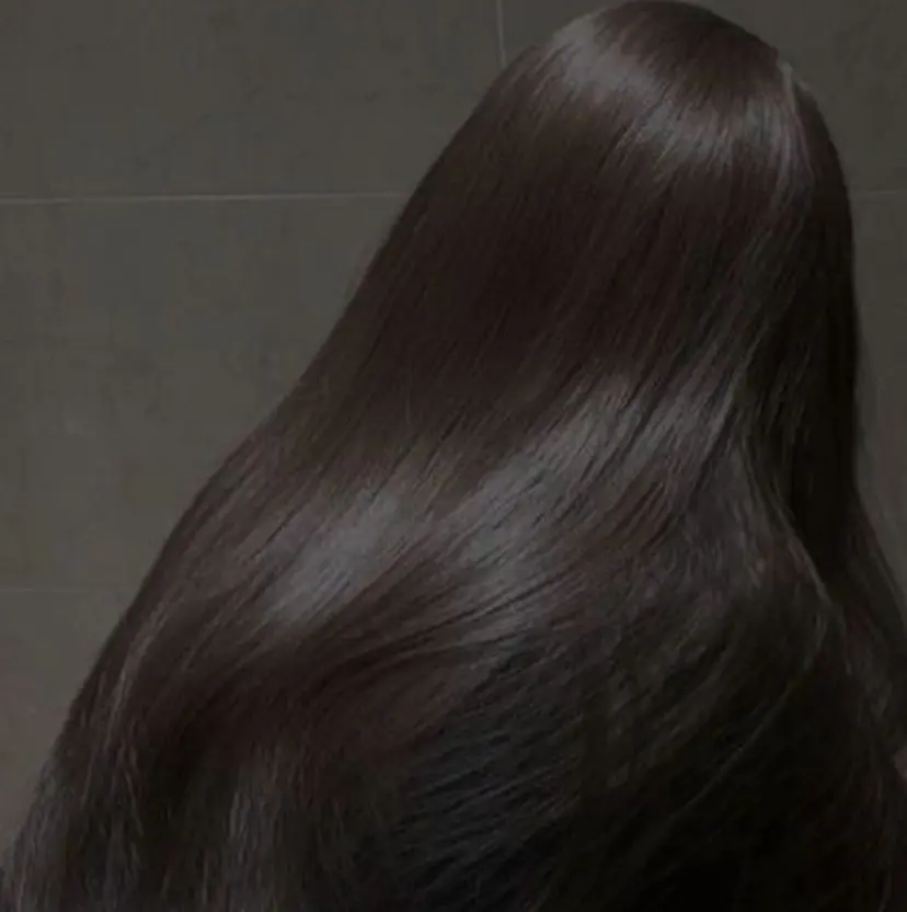 うる艶ストレート♡透 明感カラー♡かずまるの掲載