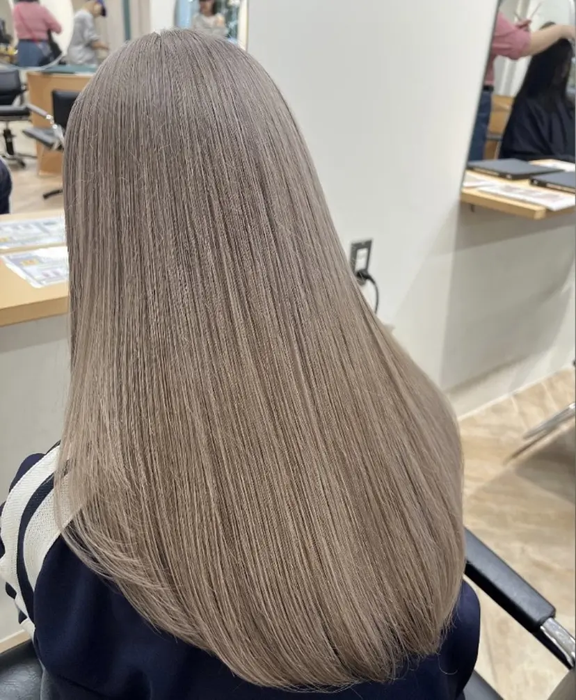 ベージュ/髪質改善 新潟/万代/井上佑の掲載