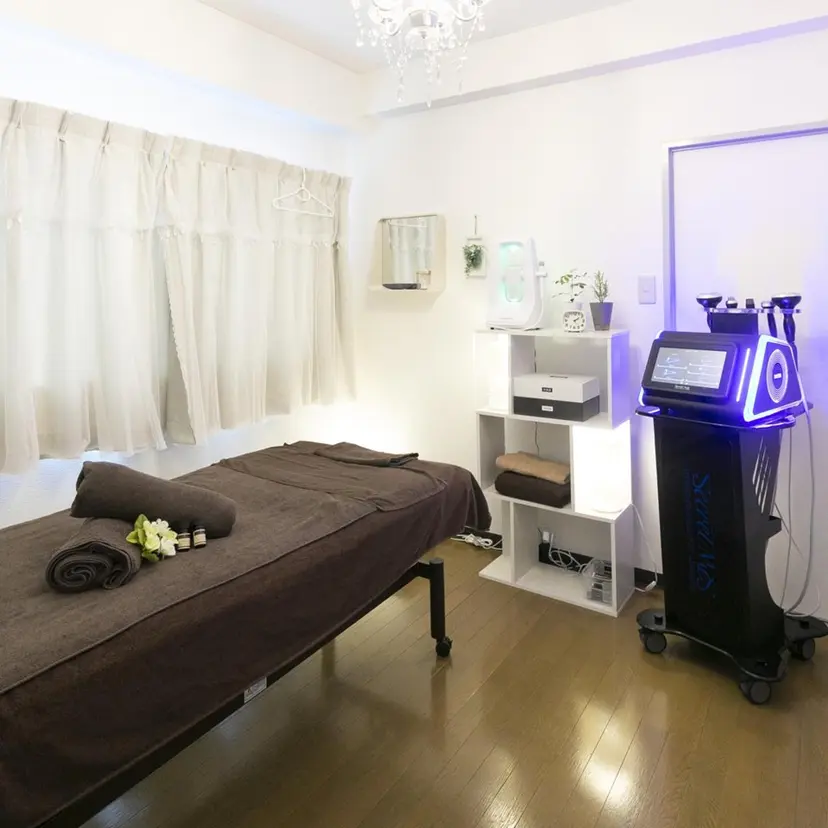 CREVIA salonの掲載