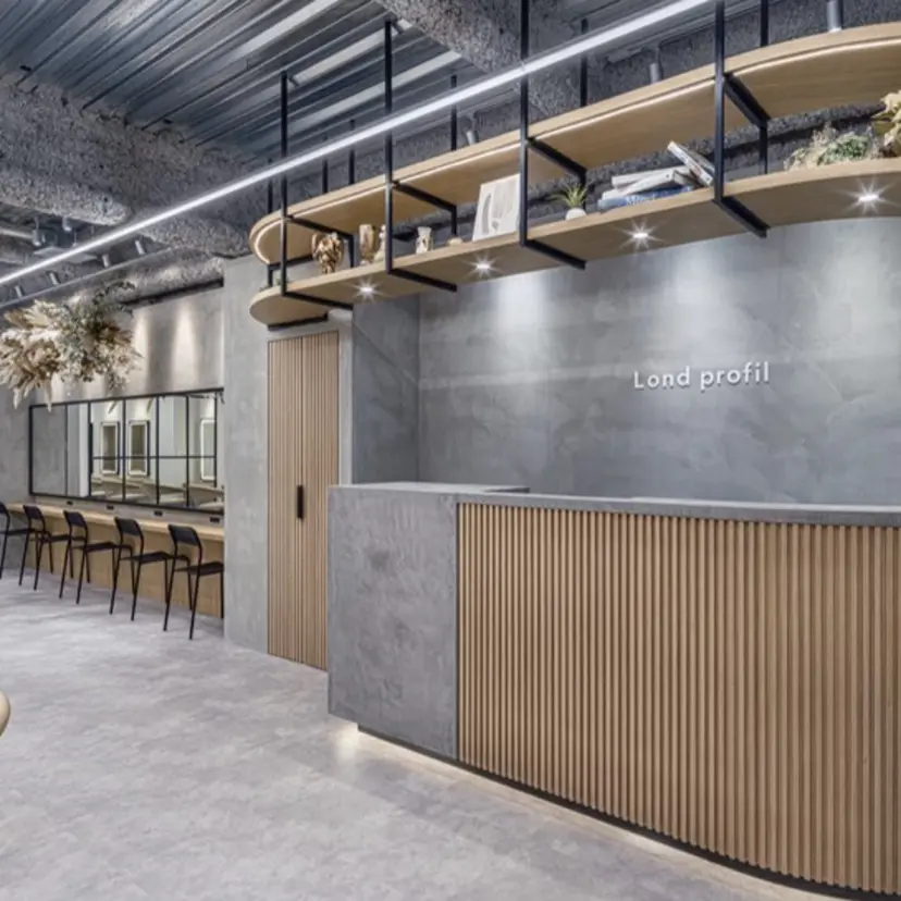 浦和/ハッシュカット /レイヤー/設樂彩乃の掲載