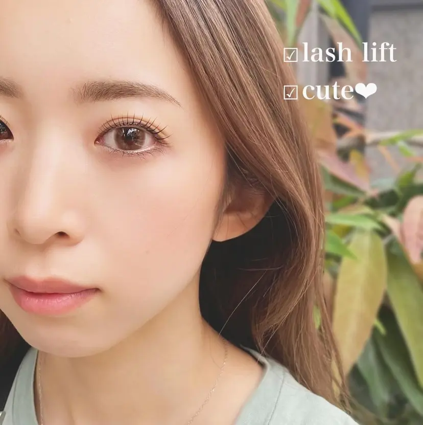 スズカ|まつ毛眉毛 モチの良いマツエクの掲載