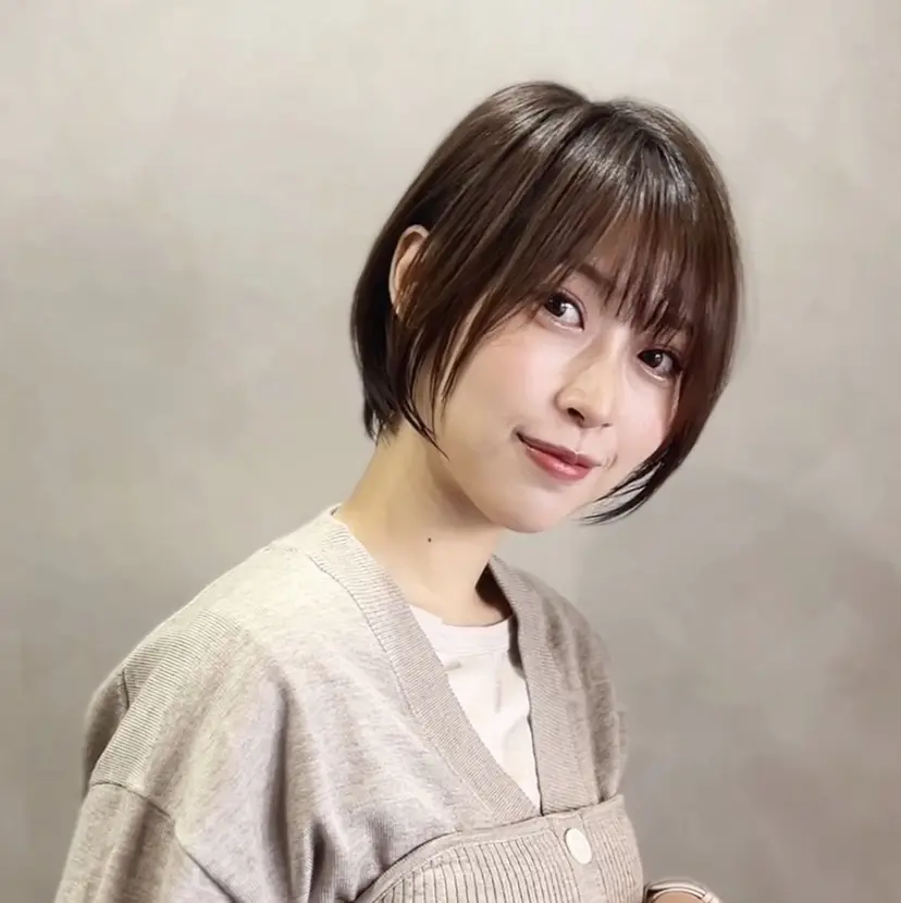 ショート特化/ 白髪ぼかし/太田黒の掲載