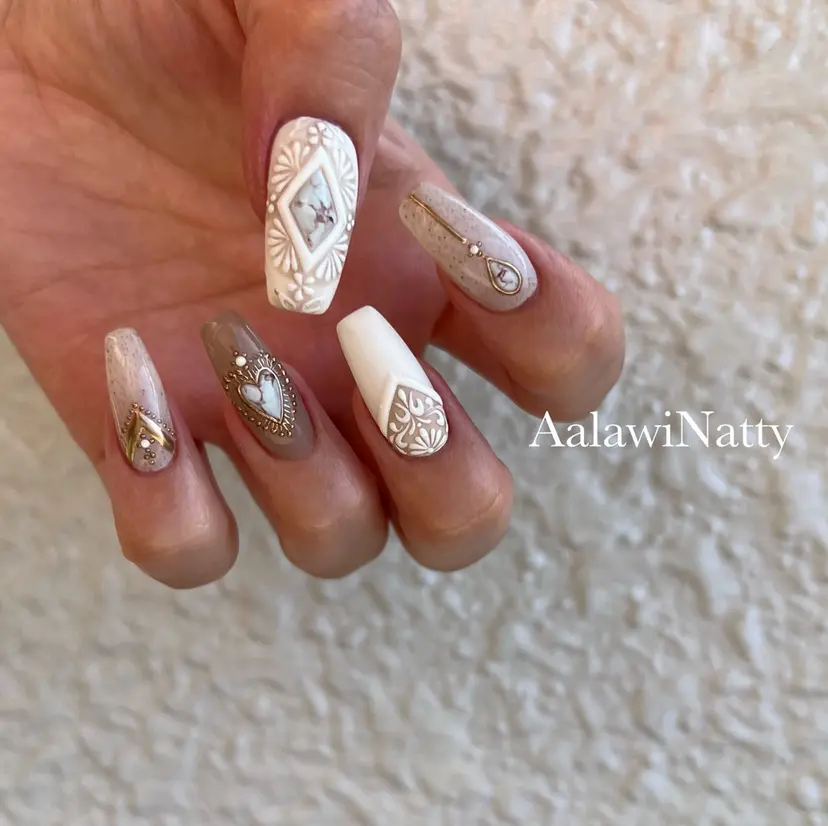 AMANO AKIHOの掲載