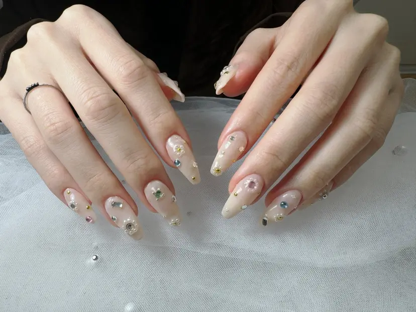 Miel Nailの掲載