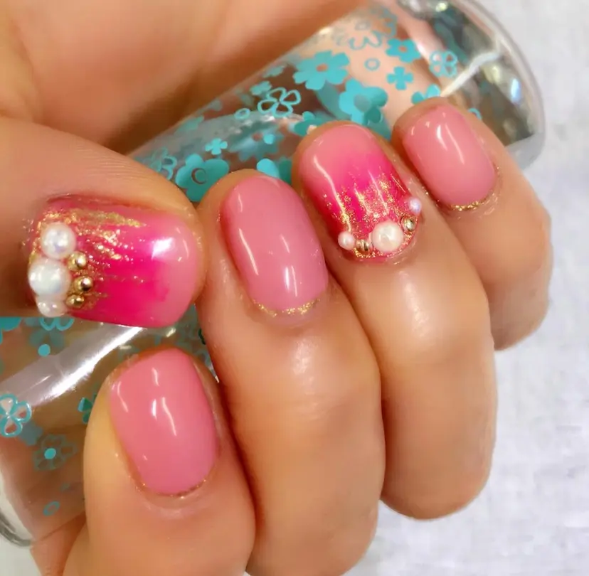 ネイルサロン シャーレの掲載