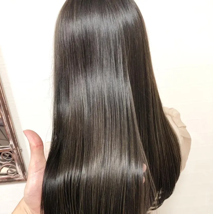 髪質改善//縮毛矯正 This表参道の掲載