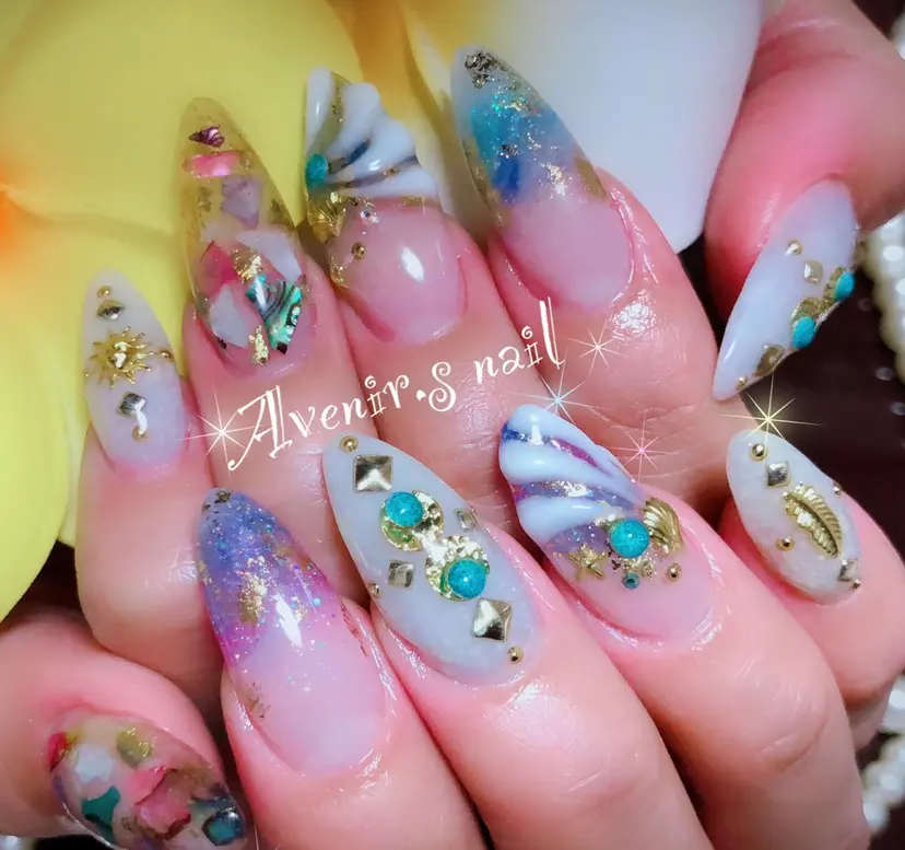 Home Salon Avenir.の掲載