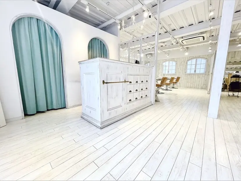 グランジフェミニン 🪽比内千聖の掲載