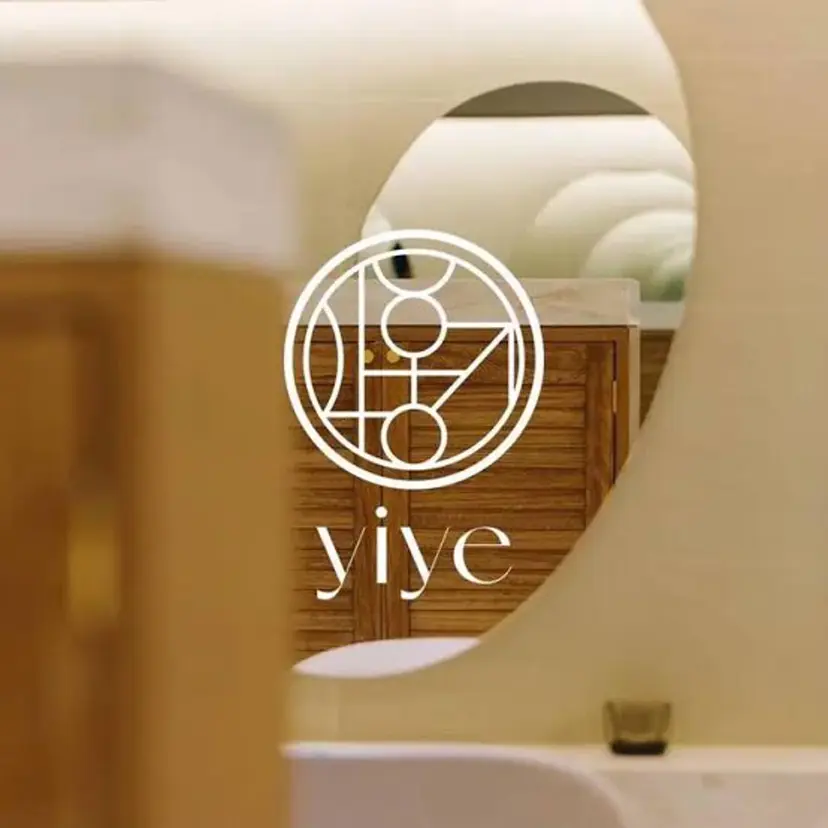 サイトウ　ナミ /無料カットモデルの掲載