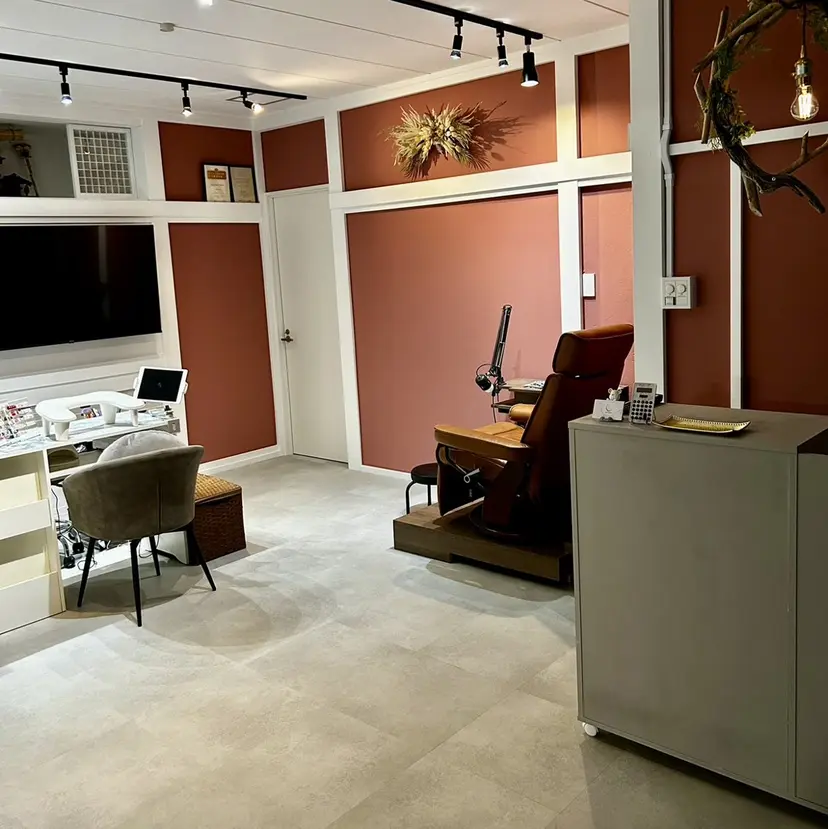 吉川市 ネイルサロンLの掲載