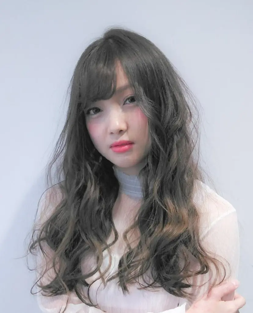 スタイリスト /仲川葵の掲載