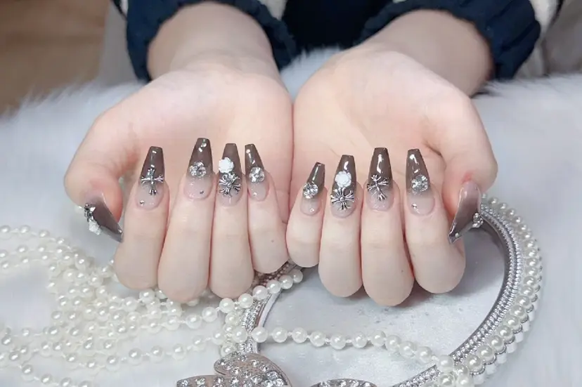 タナカ ヒナの掲載