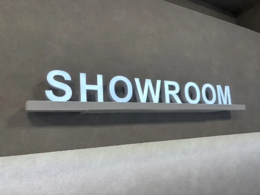 最安値エクステサロン SHOWROOM梅田の掲載