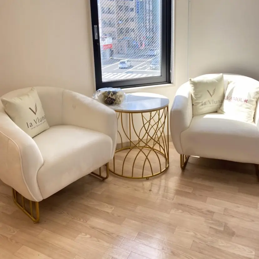 大石はな / lavlunaの掲載