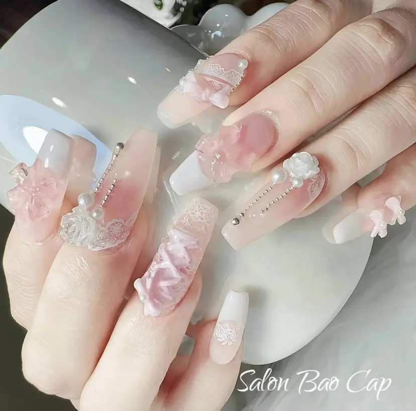 グィン ティ ナの掲載