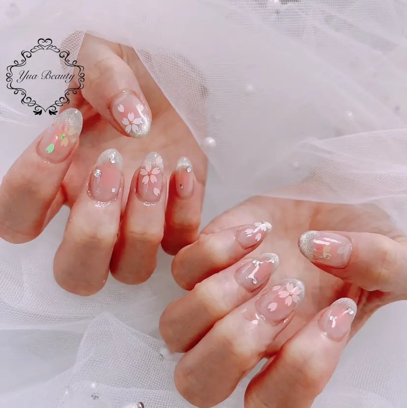 浅井 亜美の掲載