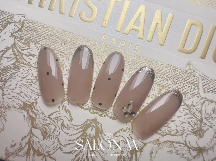 SALON W✨ momoの掲載