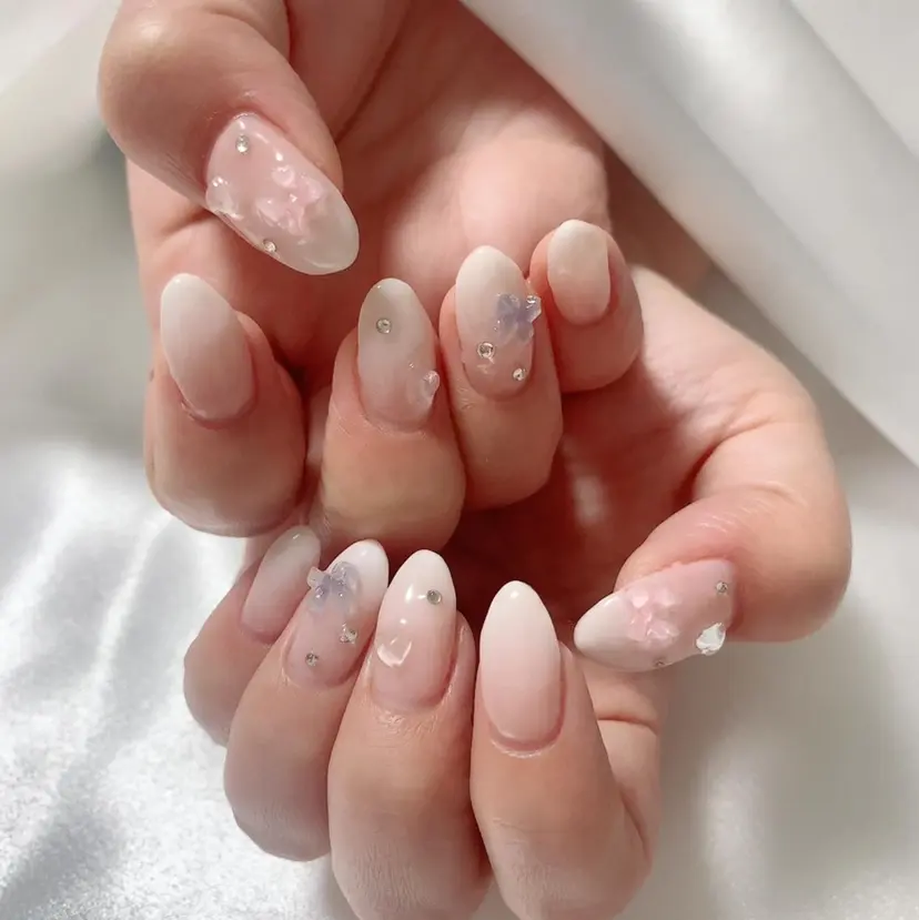 nail lumièreの掲載