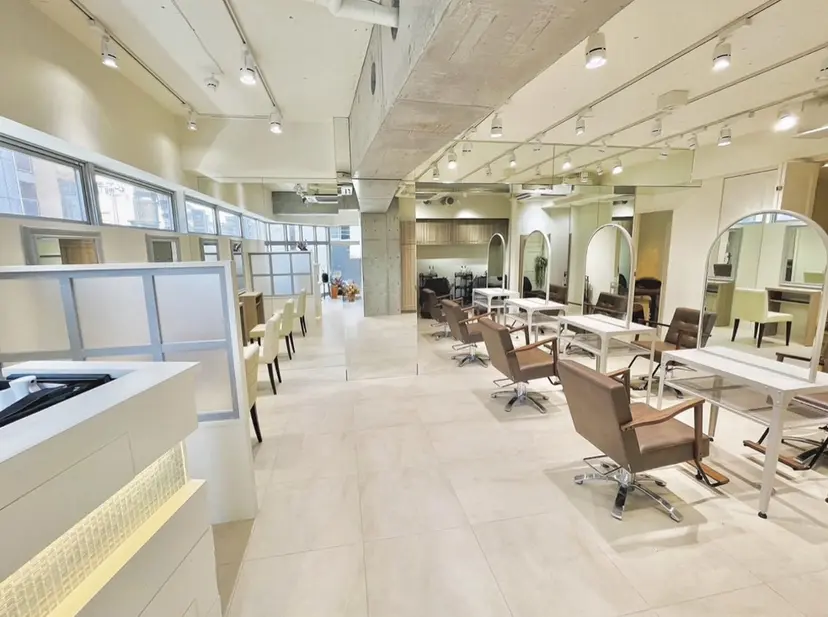 個性派ヘアアレンジ 🎀✨Ainaの掲載