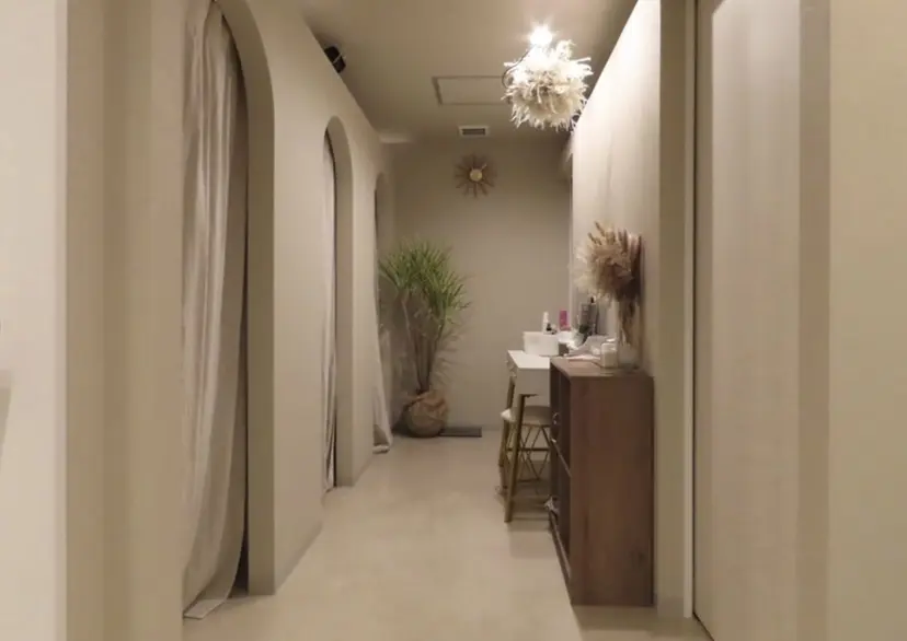 雨霧 絵里【mahana】の掲載