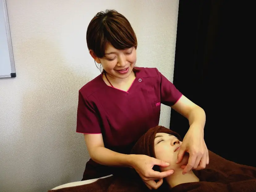 【小顔・痩身】 セラピスト　和田紋子の掲載