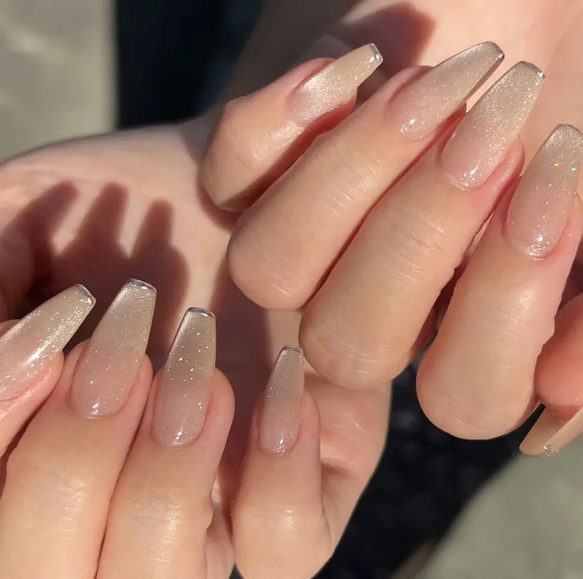 HOLOGRAM NAILの掲載