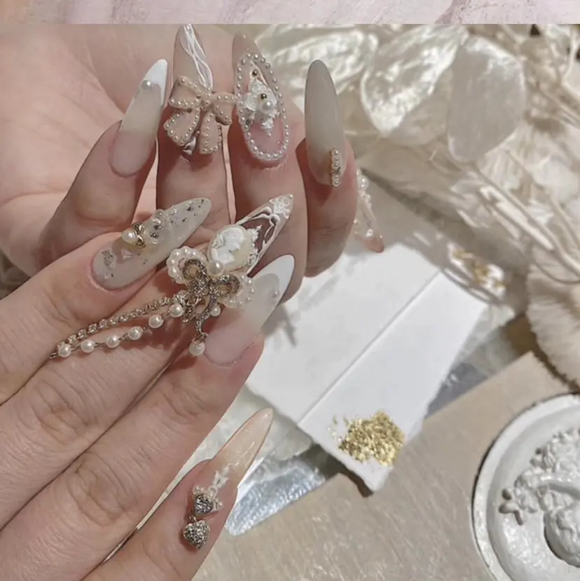 FLY Nail Salonの掲載